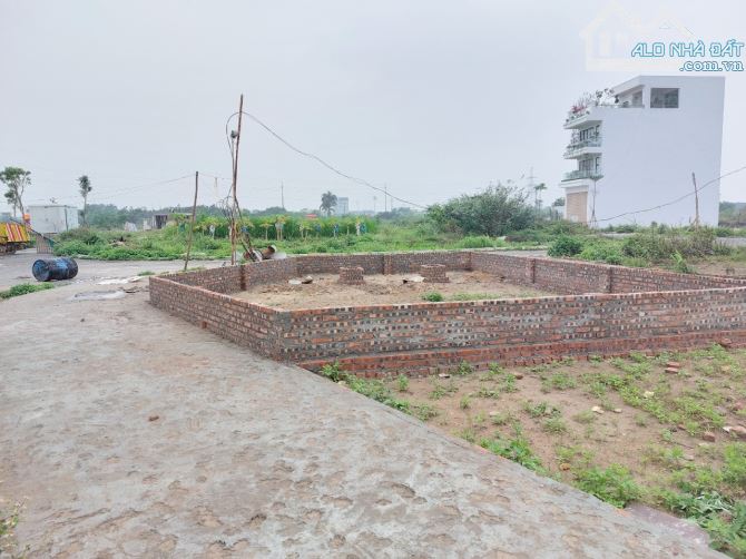 Bán siêu phẩm đất DV lô góc Vân Canh 97m2 mặt tiền 18m, vị trí rất đẹp - 1