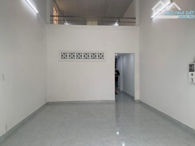 Huỳnh Tấn Phát 2T(88m2)4.2tỷ P. Phú Thuận Q7,Ô Tô ngủ trong nhà. - 2