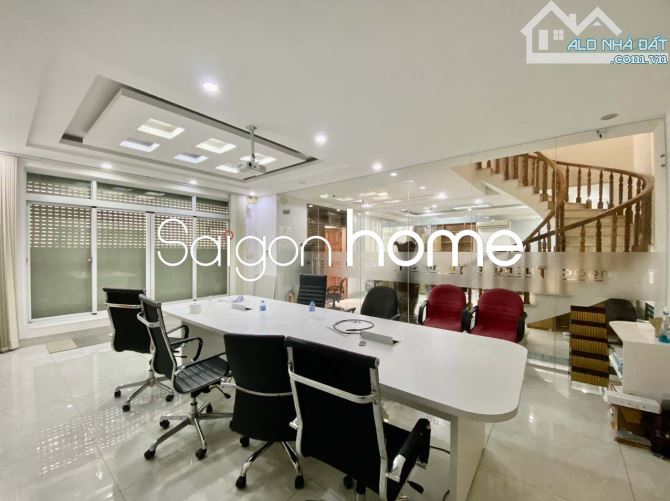 Cho thuê Biêt thự 2 mặt tiền Đường Dương văn An Ngay Công Viên Hầm 5 tầng 600m2 - 3