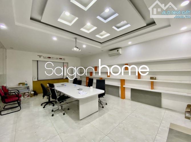 Cho thuê Biêt thự 2 mặt tiền Đường Dương văn An Ngay Công Viên Hầm 5 tầng 600m2 - 5