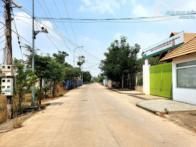 ĐẤT THỔ MẶT TIỀN ĐƯỜNG NGUYỄN THỊ BÀI - DT 150M2 (5x30) GIÁ SIÊU RẺ - MUA LỜI NGAY.