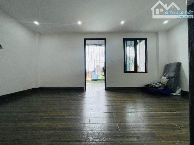 BÁN NHÀ RIÊNG NGÕ 203 KIM NGƯU 42M2 4 TẦNG NGÕ RỘNG