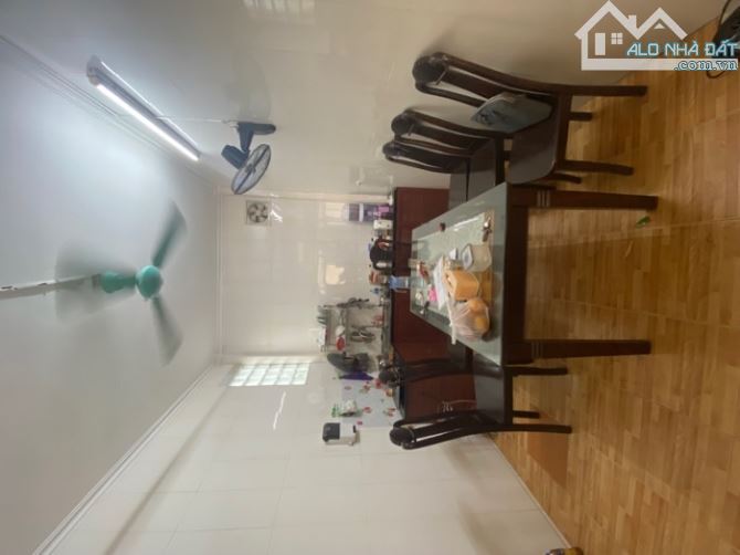 Bán Nhà Lĩnh Nam 3.9 Tỷ, 32m2, 3 Tầng, Gần Ô Tô, Xe Ba Gác Đỗ Cửa, 2 Mặt Thoáng. - 1