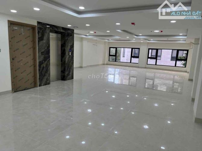 Cho thuê Tòa Nhà Đường Trương Văn Bang Trung tâm Quận_2 7 Tầng Trống suốt 1000m² - 4