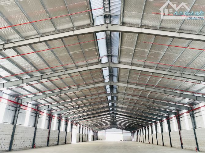 Cho thuê kho diên tich từ 50m2 đến 10,000m2. Co thẩm duyệt pccc, container ra vao 24/24
