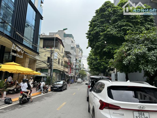 Bán nhà mặt phố Nguyễn Hy Quang - 48m² 4 tầng - 2 mặt tiền vỉa hè kinh doanh giá 14.8 tỷ - 1