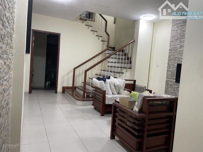 Cho thuê nhà Trung Hòa, Yên Hòa, Cầu Giấy. DT 100m2, MT 5m, 5 tầng. Nhà đẹp - 1