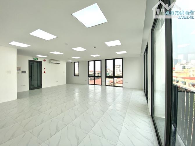 Cho thuê văn phòng tại Huỳnh Thúc Kháng sàn 50m2 cực thoáng ánh sáng ngập tràn giá 9tr/th - 4