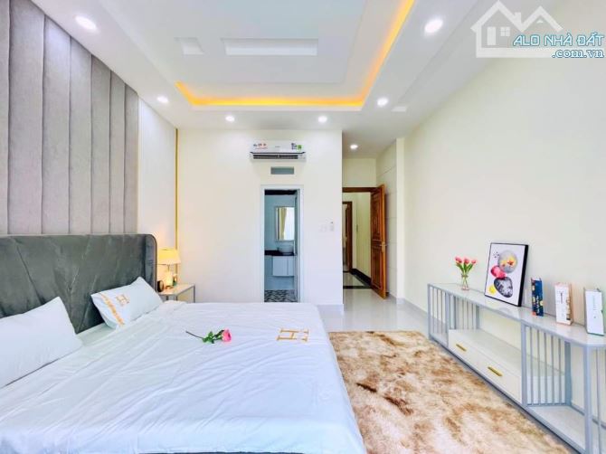 Bán nhà 5 tầng 70m2, hẻm ô tô vào nhà, Quang Trung, Gò Vấp, Giá Chỉ 7 tỷ 6 - 7