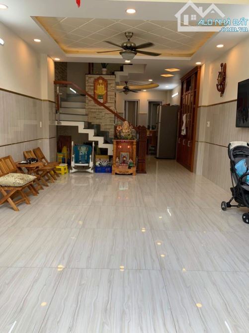 Bán nhà đường Nguyễn Duy Trinh, Bình Trưng Đông, 4 tầng, 8,1 tỷ - 1