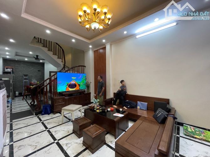 Định Công Thượng, Hoàng Mai, 60m², 5 Tầng, Nhà đẹp, gần ô tô, Gần phố,  Chỉ 10,8 tỷ. - 1