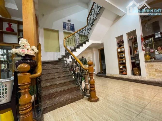 Siêu biệt thự Nguyễn Kiệm Phú Nhuận - 15x17m - 4 tầng - HĐT 100tr giá chỉ 32 tỷ. - 2