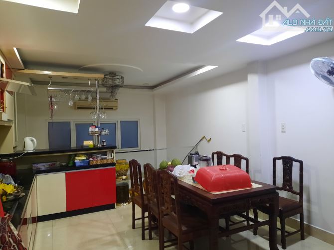 Ngang 8m! Sát Mặt tiền Phạm Văn Đồng Gò Vấp 160m2 chỉ 12,99tỷ - 2