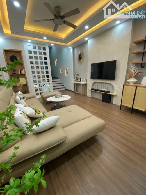 Bán nhà khu tái định cư phân lô Tu Hoàng View vườn hoa .90 m2 giá nhỉnh 11 Tỷ . - 3