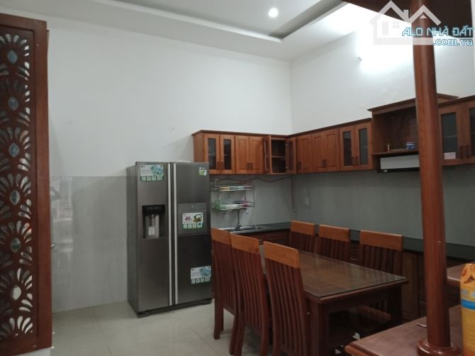 Bán nhà An Thượng, 3 tầng, sát biển, ô tô đỗ ngày đêm, 8 tỷ nhỉnh - 1