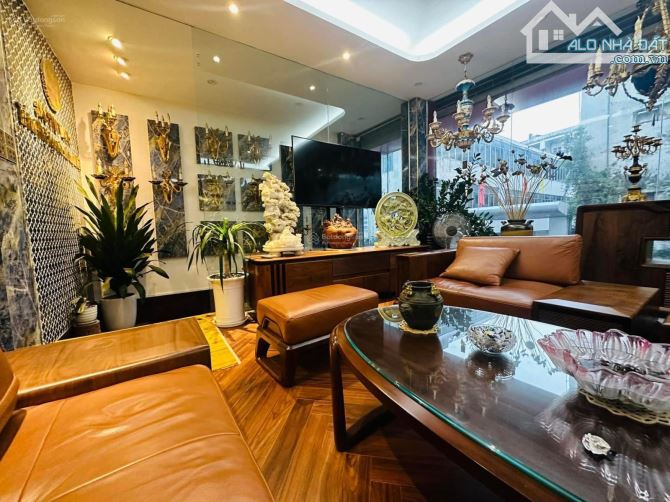 Biệt Thự Vip KĐT Trung Hòa Nhân Chính 205m2 Mt 12m Bán Hầm Kinh Doanh DT 4.000USD 77 Tỷ