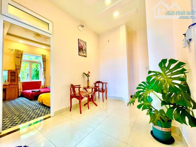 🏆Cần bán nhà ở đường Vạn Hạnh diện tích đất 93m2 cách hồ Xuân Hương 3km - 4
