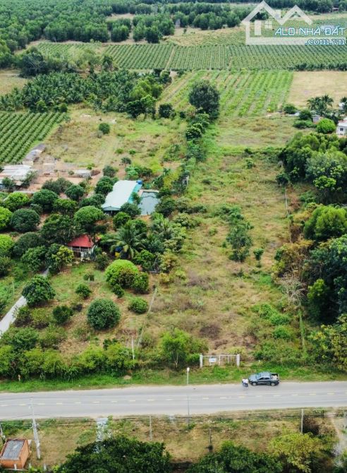 Bán 4000m2 có ONT mặt đường Âu Cơ, Tiến Thành, Phan Thiết - mt 30m, cách biển 1km
