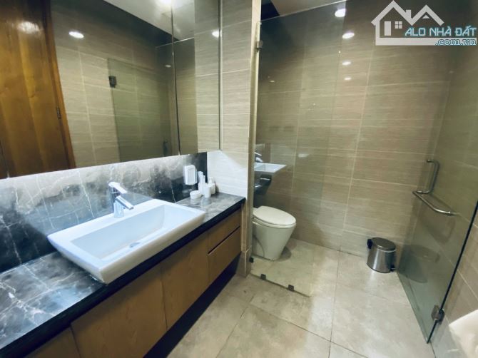 Sang Mỹ với con cần bán gấp căn hộ Dolphin Plaza Mỹ Đình, 266m, full - 2
