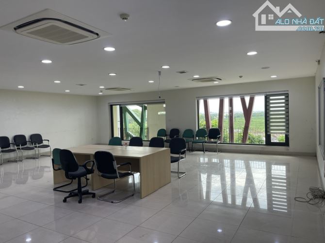 Bán tòa Building đường Tố Hữu 150m2 mặt tiền 10m giá chỉ hơn 30 tỷ - 4