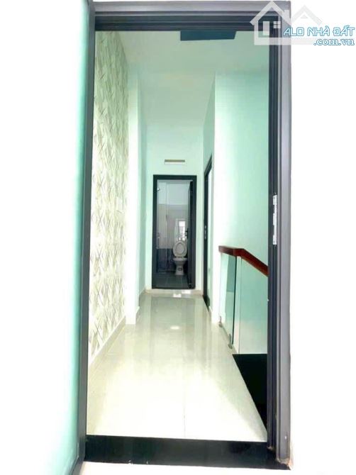 Bán nhà chủ gửi Q.Tân Phú, Dương Văn Dương hẻm 109/ giá 3 tỷ/24m2 1 lầu - 1