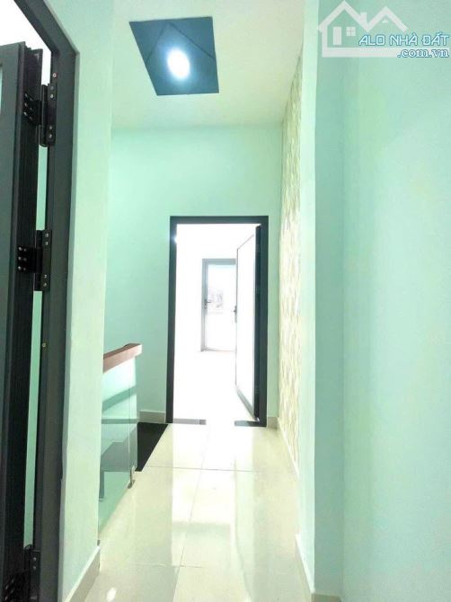 Bán nhà chủ gửi Q.Tân Phú, Dương Văn Dương hẻm 109/ giá 3 tỷ/24m2 1 lầu - 2