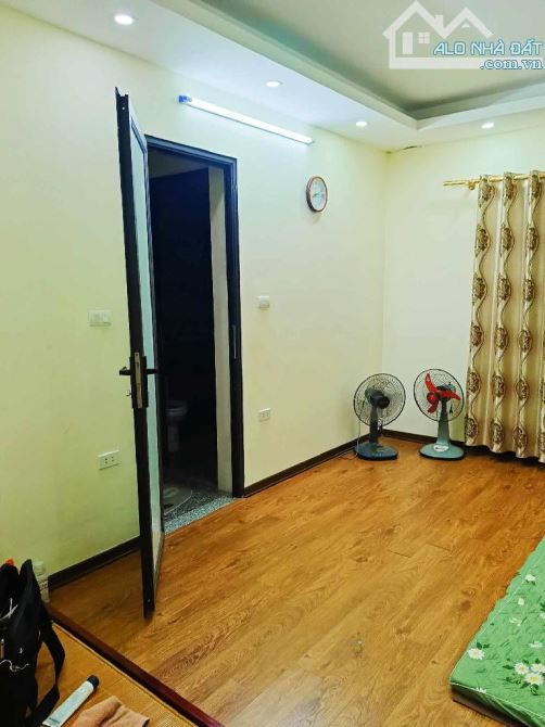 Bán nhà ngõ 479 Lĩnh Nam 34m 5 tầng 3,25 tỷ - 3