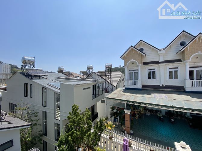 Hạ hơn 3 tỷ bán gấp villa Hùng Vương gần chuỗi khách sạn Hoàng Đế P9 Đà Lạt 214m2 chỉ 9.7 - 4