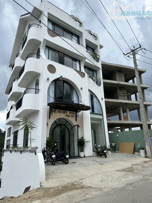 Bán khách sạn view rừng thông 36 phòng đường Đặng Thái Thân thành phố Đà Lạt