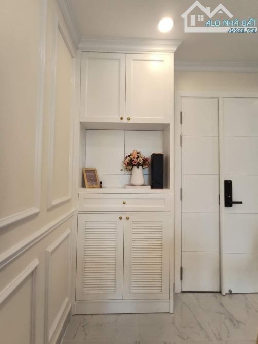 Bán căn chung cư Hà Đô Centrosa, DT 86m2 , 2 Phòng Ngủ , 2WC Giá 8.5 Tỷ , SHR - 11