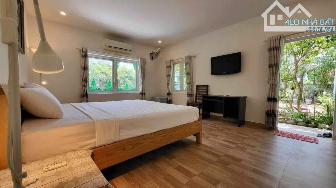 Bán căn villa đẹp 600mv view sông Làng Chài, Tân Thành, Hội An - 1