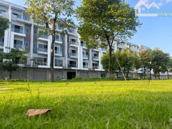 Bán căn HimLam GreenPark Đại Phúc nhìn vườn hoa - 2