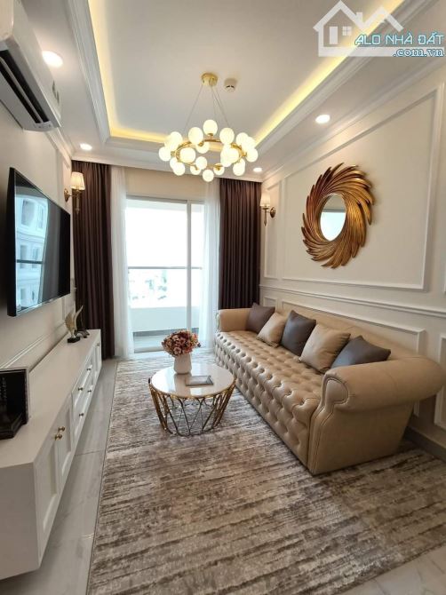 Bán căn chung cư Hà Đô Centrosa, DT 86m2 , 2 Phòng Ngủ , 2WC Giá 8.5 Tỷ , SHR - 4