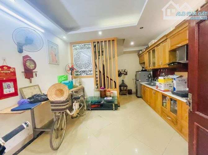 Bán nhà Quan Nhân, Thanh Xuân 39m2, 5 tầng, giá 4.2 tỷ