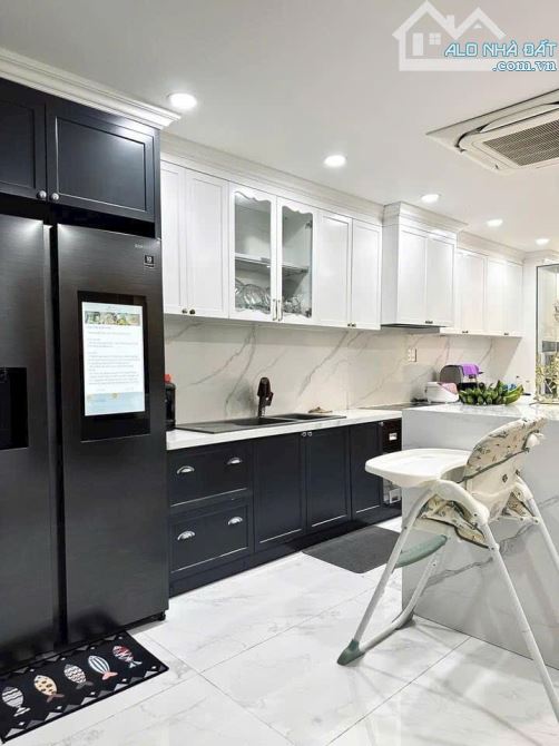 nhà đẹp xách vali vào ở liền Phan Xích Long,P2,PN. 4x18m 4 tầng - thang máy. 14,9 tỷ - 4