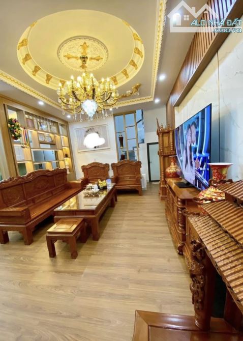 HIẾM KHÔNG TẢ ĐƯỢC, PHÂN LÔ VĂN PHÚ, MẶT TIỀN 5M, NHỈNH 14T - 1