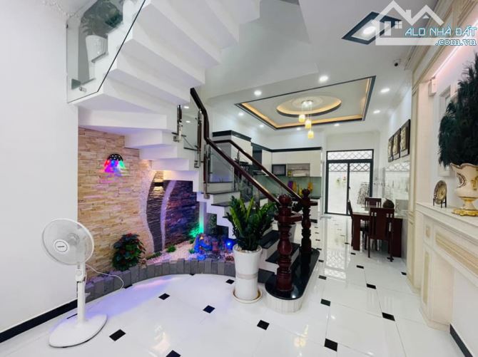 XE HƠI VÀO NHÀ! Bán Nhà 4 Tầng Cực Đẹp Nguyễn Trọng Tuyển, 68m2 (5.2x13m), 13 Tỷ TL - 1