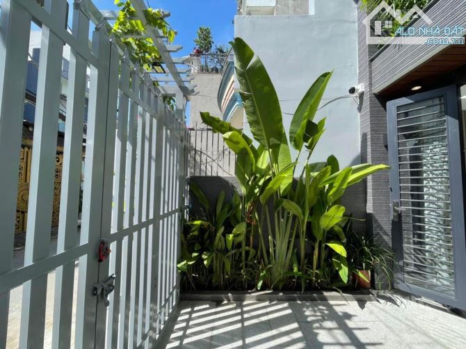 Mặt tiền khu sân bay phường 4 Tân Bình 4.5x17m 6 tầng thang máy giá 16.5 tỷ thương lượng - 1