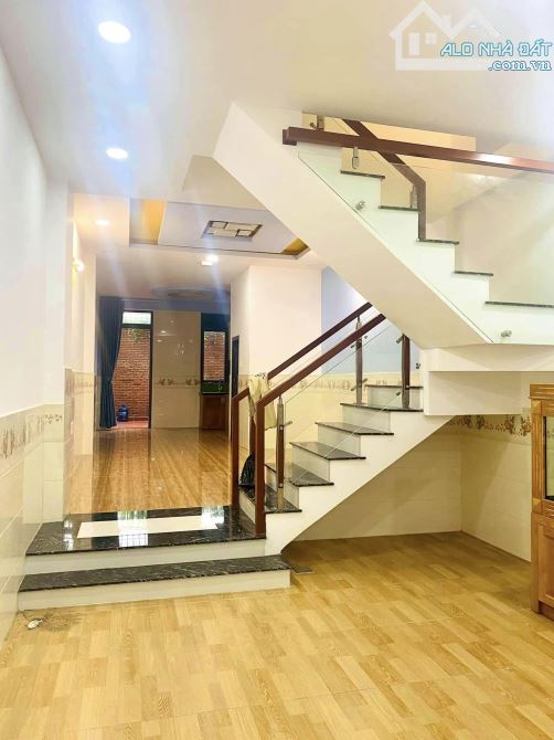 BÁN GẤP nhà 3 tầng HẺM XE HƠI 88m2 Lê Đức Thọ Gò Vấp chỉ 7,5 tỷ thương lượng - 1