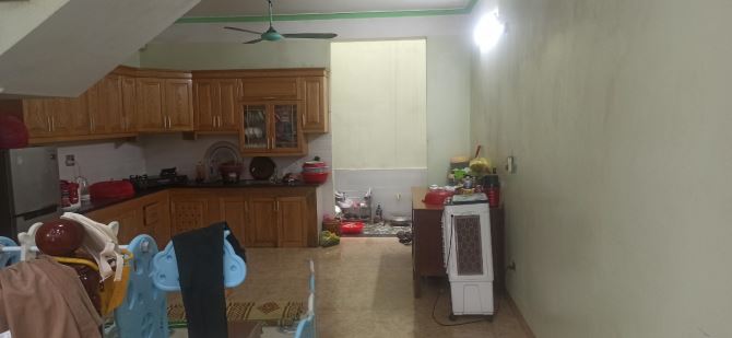 Cần bán căn nhà 3 tầng mặt đường Bạch Đằng, Phường Quảng Hưng 110m2, kinh doanh buôn bán - 3
