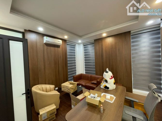 CỰC HIẾM NGUYỄN TRÃI TÂY SƠN KHU VIP KD SẦM UẤT LÔ GÓC Ô TÔ TRÁNH VỈA HÈ 90m2 MT 17M - 4