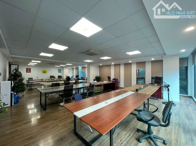 VP cho thuê 120m2, 57 Trần Hưng Đạo, P.Cô Giang, Quận 1, FULL NỘI THẤT, NGĂN SẴN PHÒNG - 2