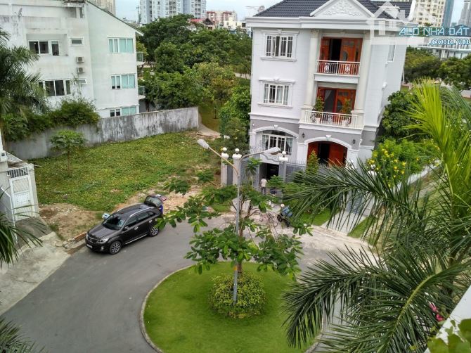ĐẤT ĐẦU TƯ QUẬN 2 - giá bán 54 tỷ - cho DT: 1.200m2, chỉ 45 TR/M2