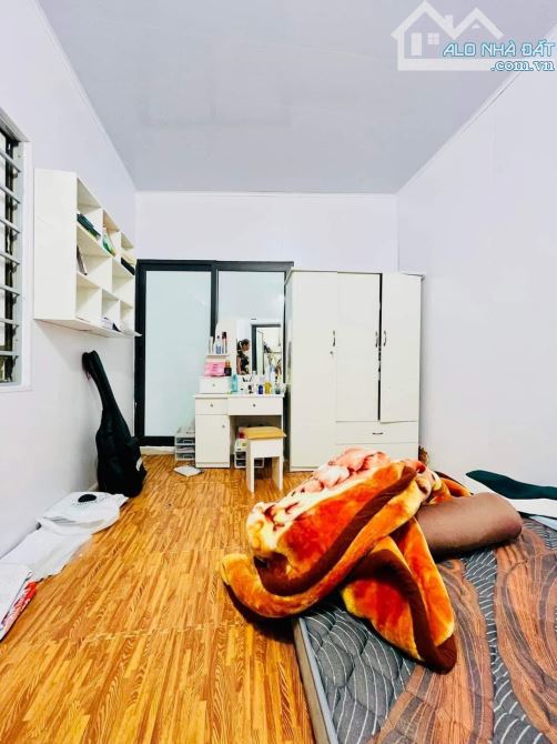 BÁN NHÀ TRƯỜNG TRINH SIÊU HIẾM, 30M2, 3 TẦNG, 6 TỶ 4 LÔ GÓC 2 THOÁNG - 3