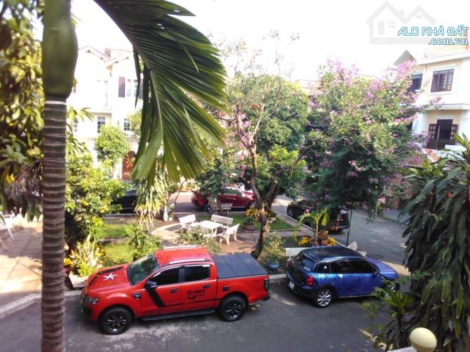10 x 25m, bán nhà khu biệt thự 3 lầu Trường Sơn - gần cảng hàng không (35 tỷ)