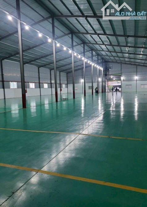 Cho thuê 2000m2 kho chứa hàng có PCCC tại kcn Ninh Hiệp