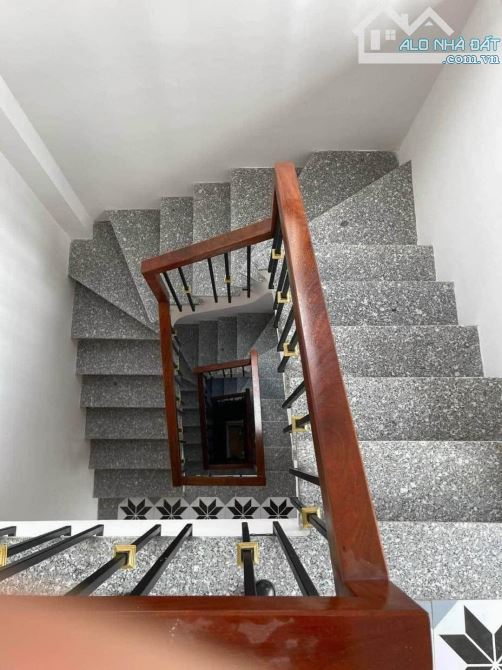 MẶT PHỐ TÂY KẾT, HAI BÀ - 43M, 5 TẦNG THANG MÁY ĐẸP - TRỰC THĂNG ĐỖ TRƯỚC NHÀ - GIÁ 7.9 TỶ - 2