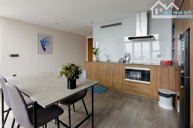 Bán CCMN Giáp Nhất, Thanh Xuân, 110m2, hai mặt đường, 19PKK thang máy, doanh thu 1.5 tỷ - 2