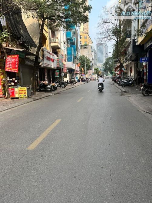 Hiếm mặt phố Hoàng Văn Thái 7 tầng thang máy lô góc 3 thoáng 70m, giá 25.9 tỷ