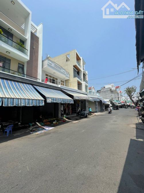 Cần Bán Nhà 1 Trệt 2 Lầu Đường Nội Bộ Trần Bình Trọng 80M2 (4x20) - Giá: 8.2Tỷ có bớt